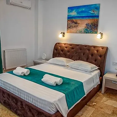 Roca Del Mar Hotel